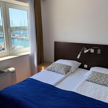 Apartment Aci Marina 茨雷斯 外观 照片